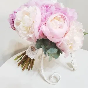 Alternative view of Buchet de mireasa/nasa