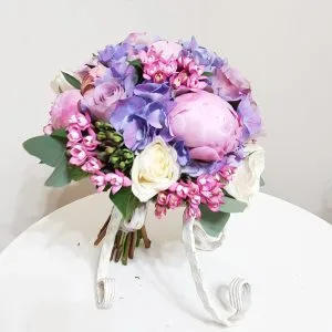 Alternative view of Buchet de mireasa/nasa