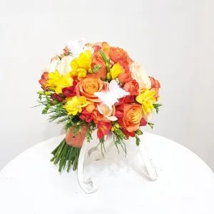 Alternative view of Buchet de mireasa/nasa