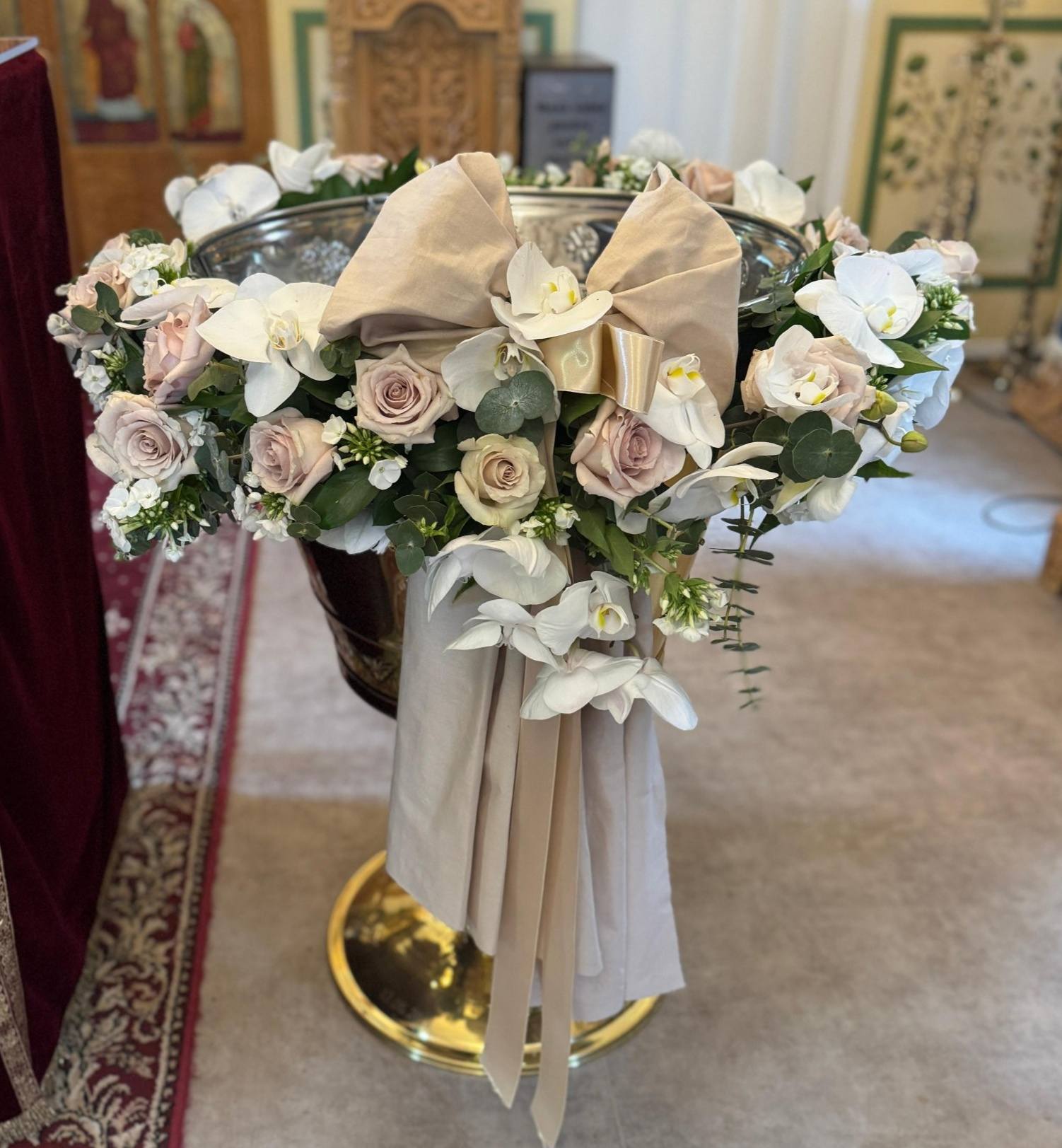 Aranjament cristelnita cu funda